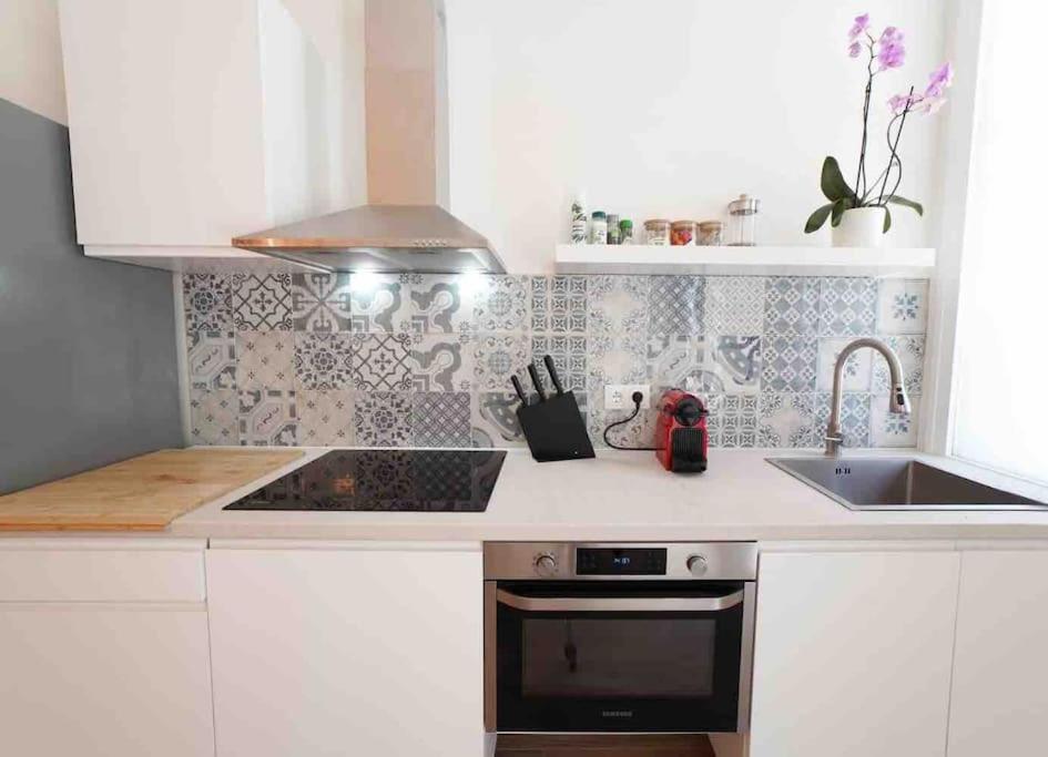 Studio Chic Avec Terrasse, Lumineux Et Calme 1 Walencja Zewnętrze zdjęcie